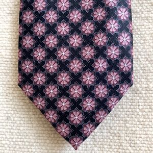 Brioni 100% Silk floral print tie